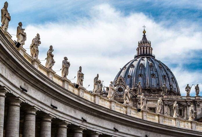 368201633 featured image Large dome with statues on curved building