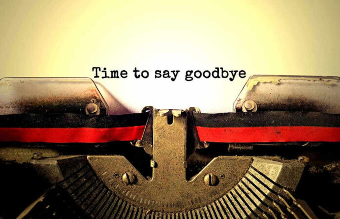 Typewriter with Time to say goodbye text.