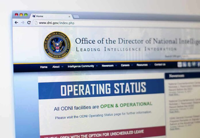 shutterstock_255314989 Webpage showing government agency site with operating status notice