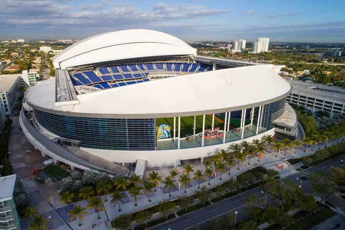 shutterstock_609873920 Baseball stadium with retractable roof partially open